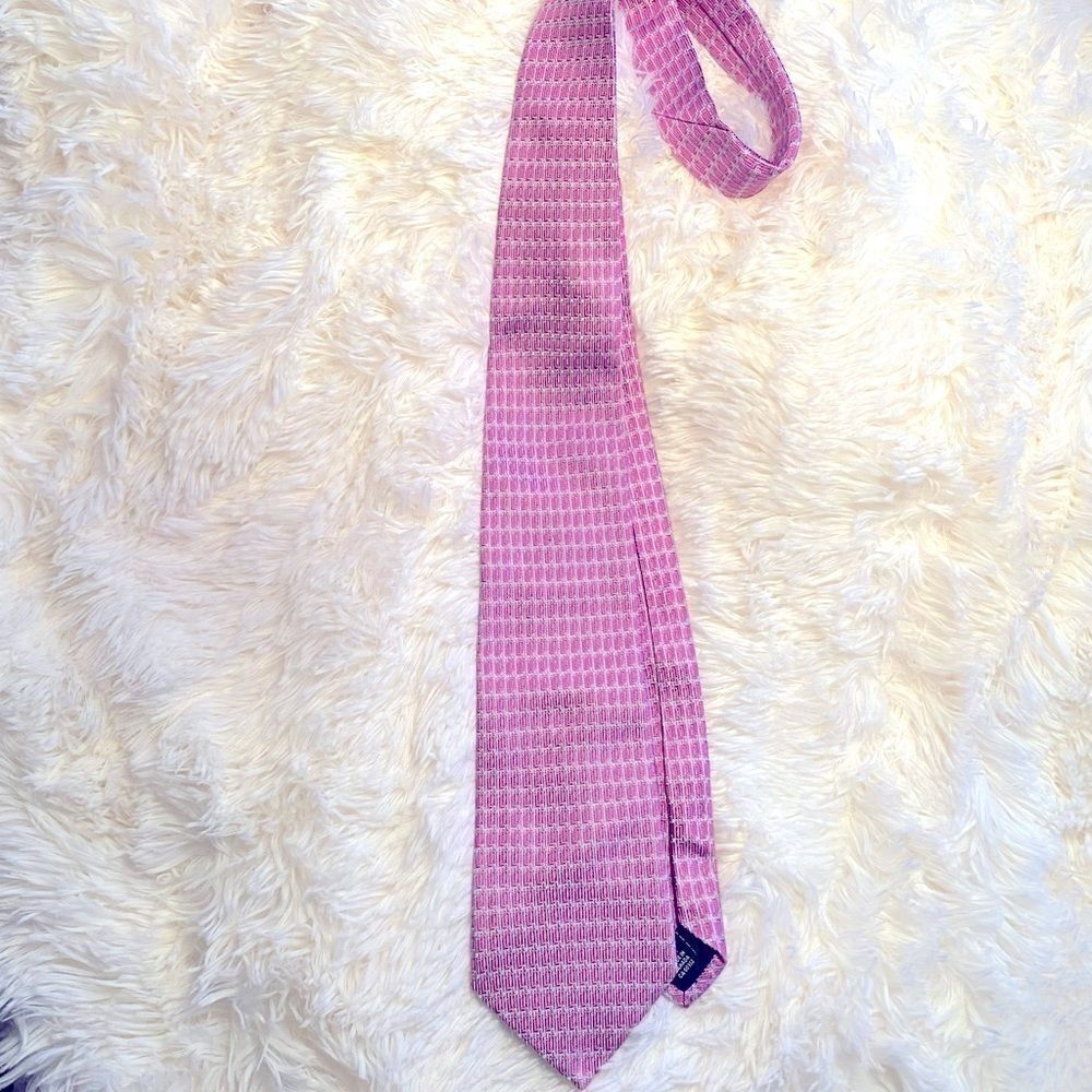 🌷 Holt Renfrew🌷 100% Silk Tie  